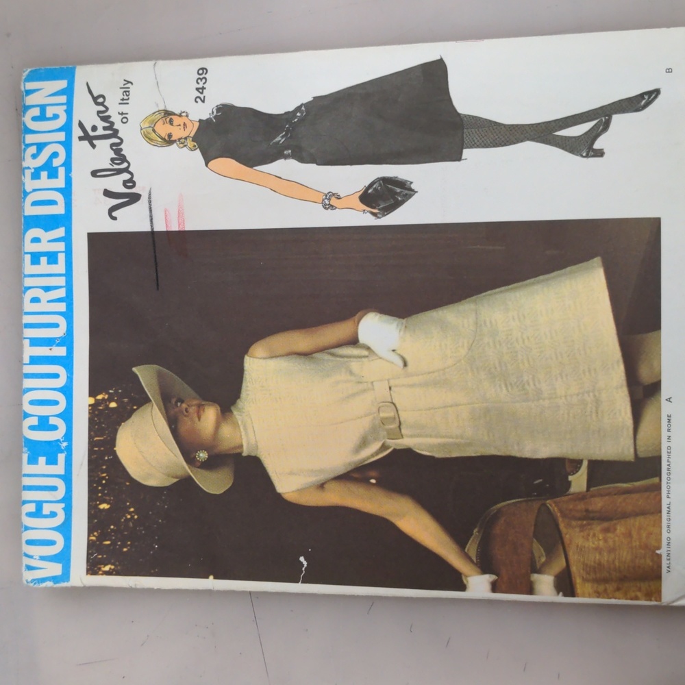 Vogue Couturier Design patter V2439 Valentino FF sewing pattern size 12/34 bust